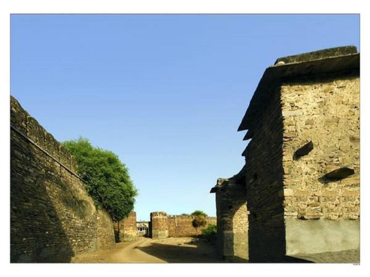 Fort Begu Hotel Begun Exterior foto